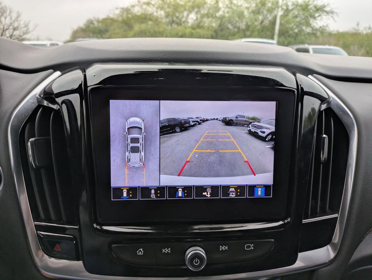 2024 Chevrolet Traverse Limited High Country Castroville TX