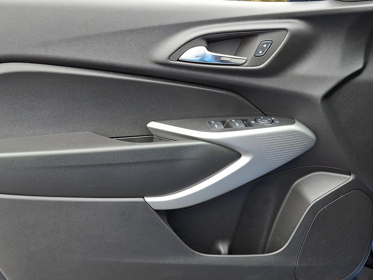 2024 Chevrolet Trax FWD 1RS Allentown PA