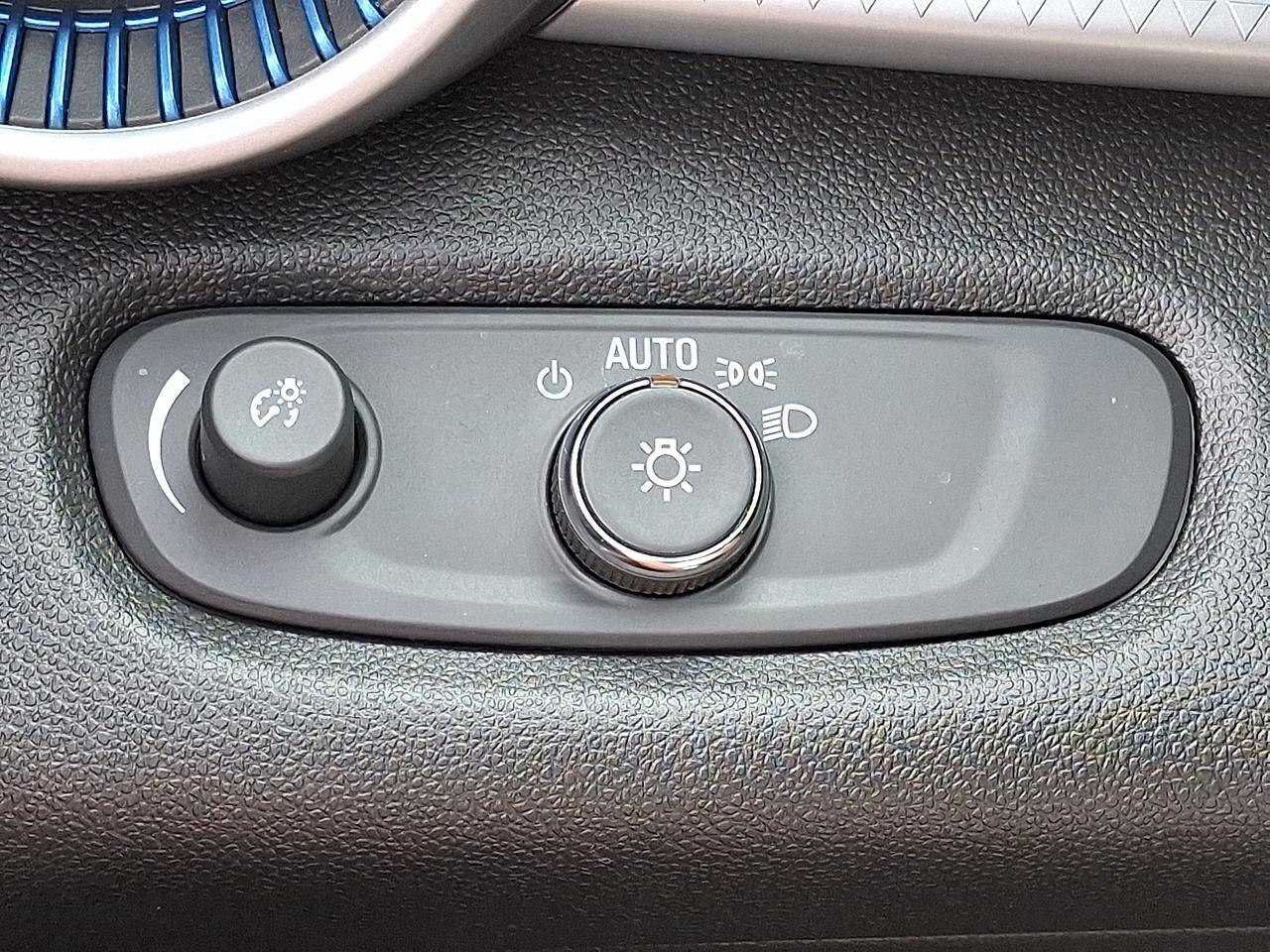 2024 Chevrolet Trax FWD SP Allentown PA