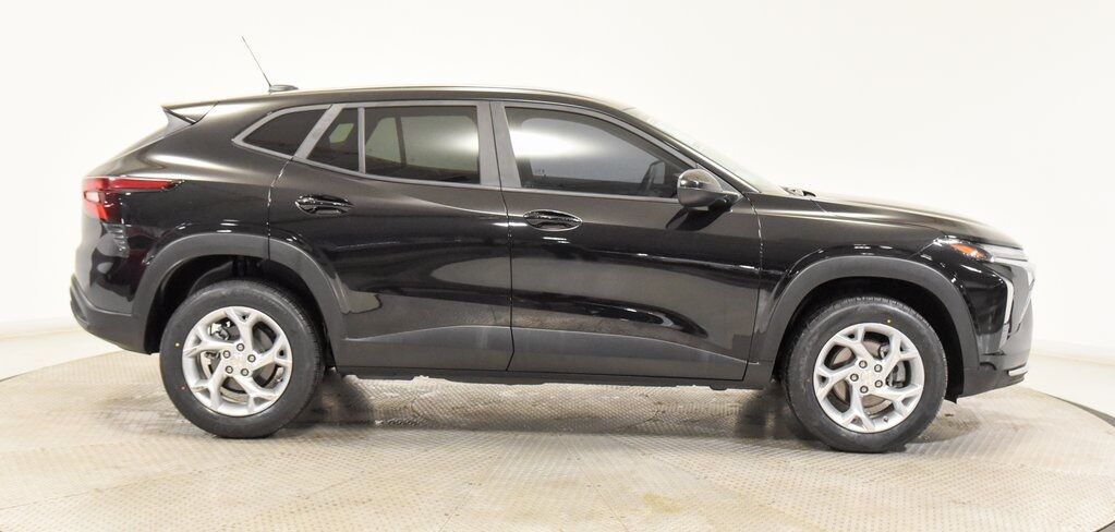 2024 Chevrolet Trax LS Akron
