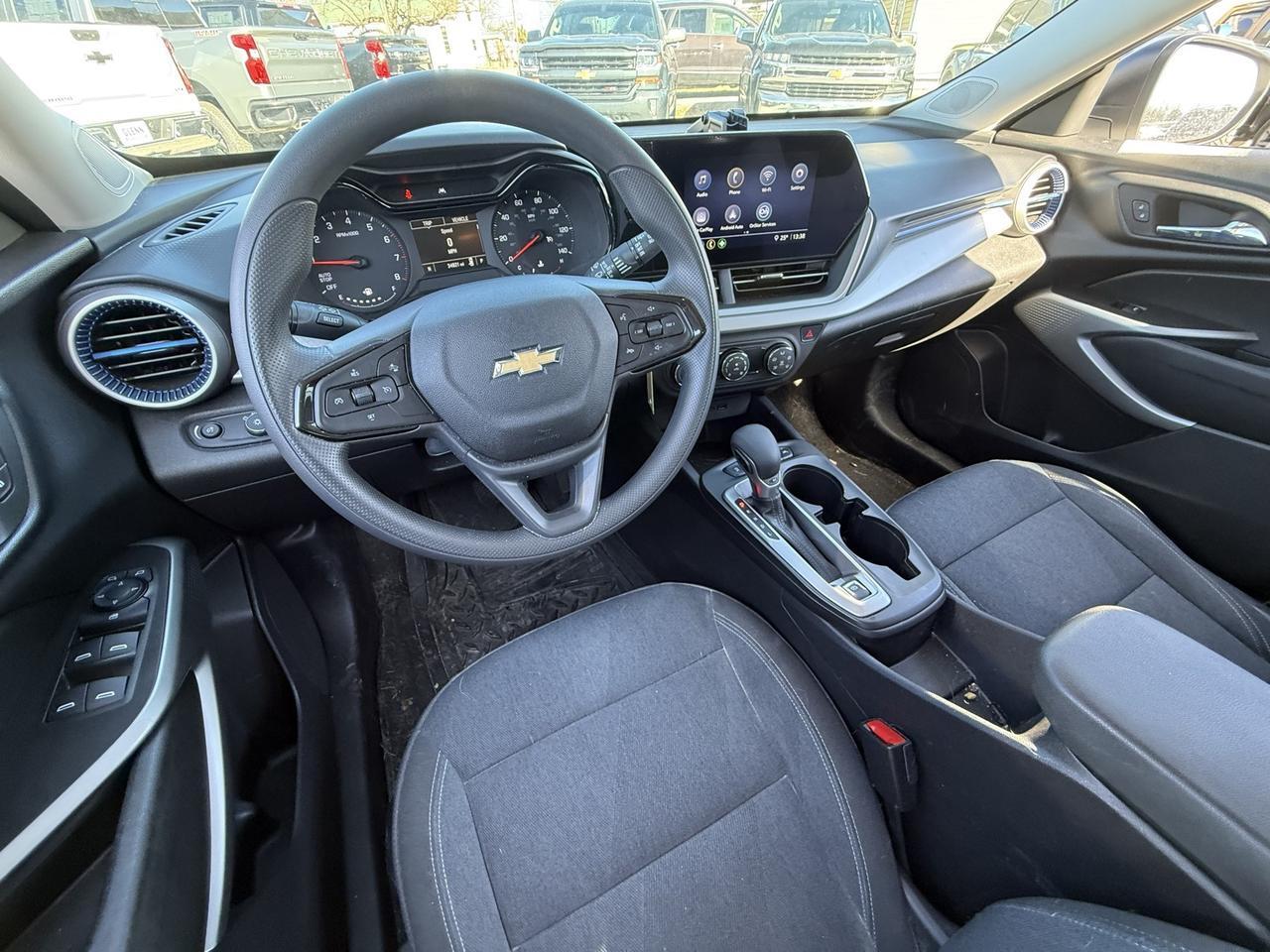 2024 Chevrolet Trax LS Crestwood KY