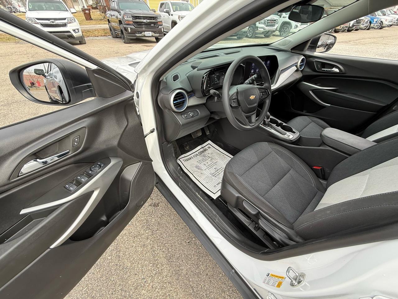 2024 Chevrolet Trax LS Crestwood KY