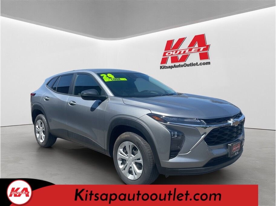 2024 Chevrolet Trax LS Sport Utility 4D