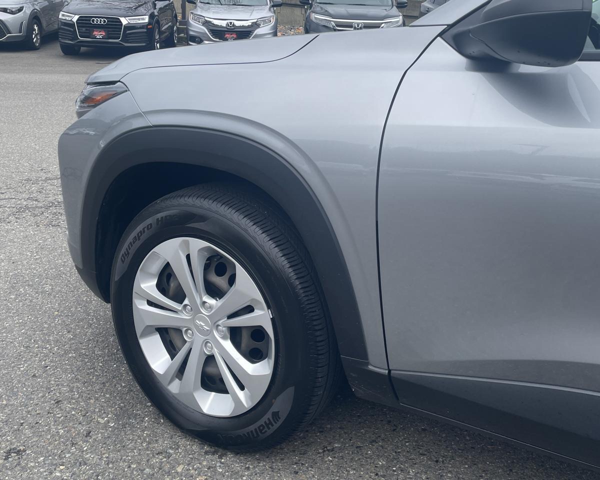 2024 Chevrolet Trax LS Sport Utility 4D