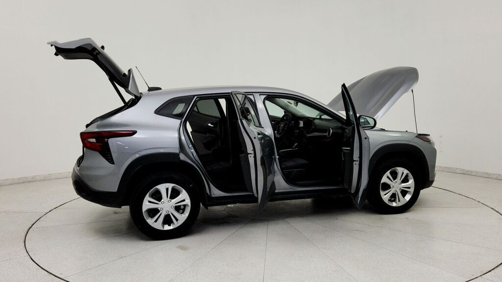 2024 Chevrolet Trax LS Laurel MD