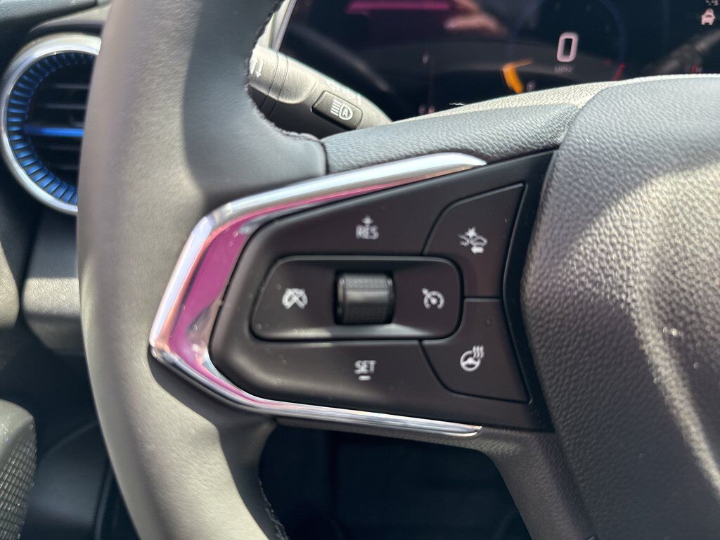 2024 Chevrolet Trax LT - Photo 16