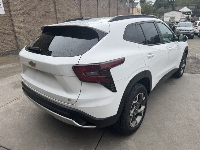 2024 Chevrolet Trax LT North Versailles PA