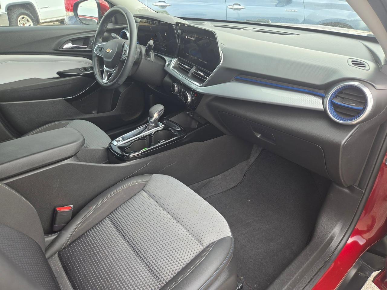 2024 Chevrolet Trax LT Castroville TX