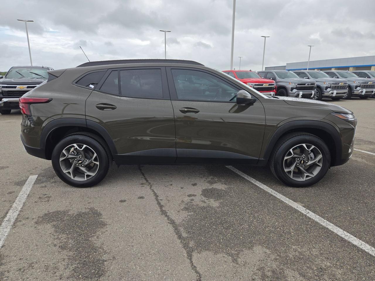 2024 Chevrolet Trax LT