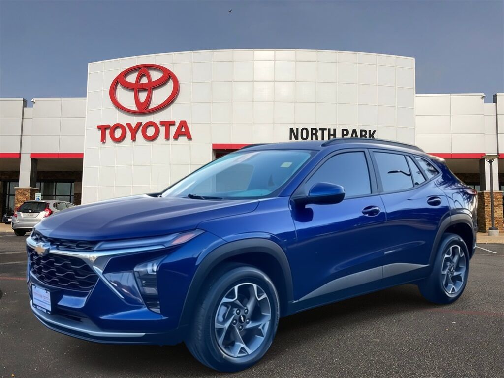 2024 Chevrolet Trax LT