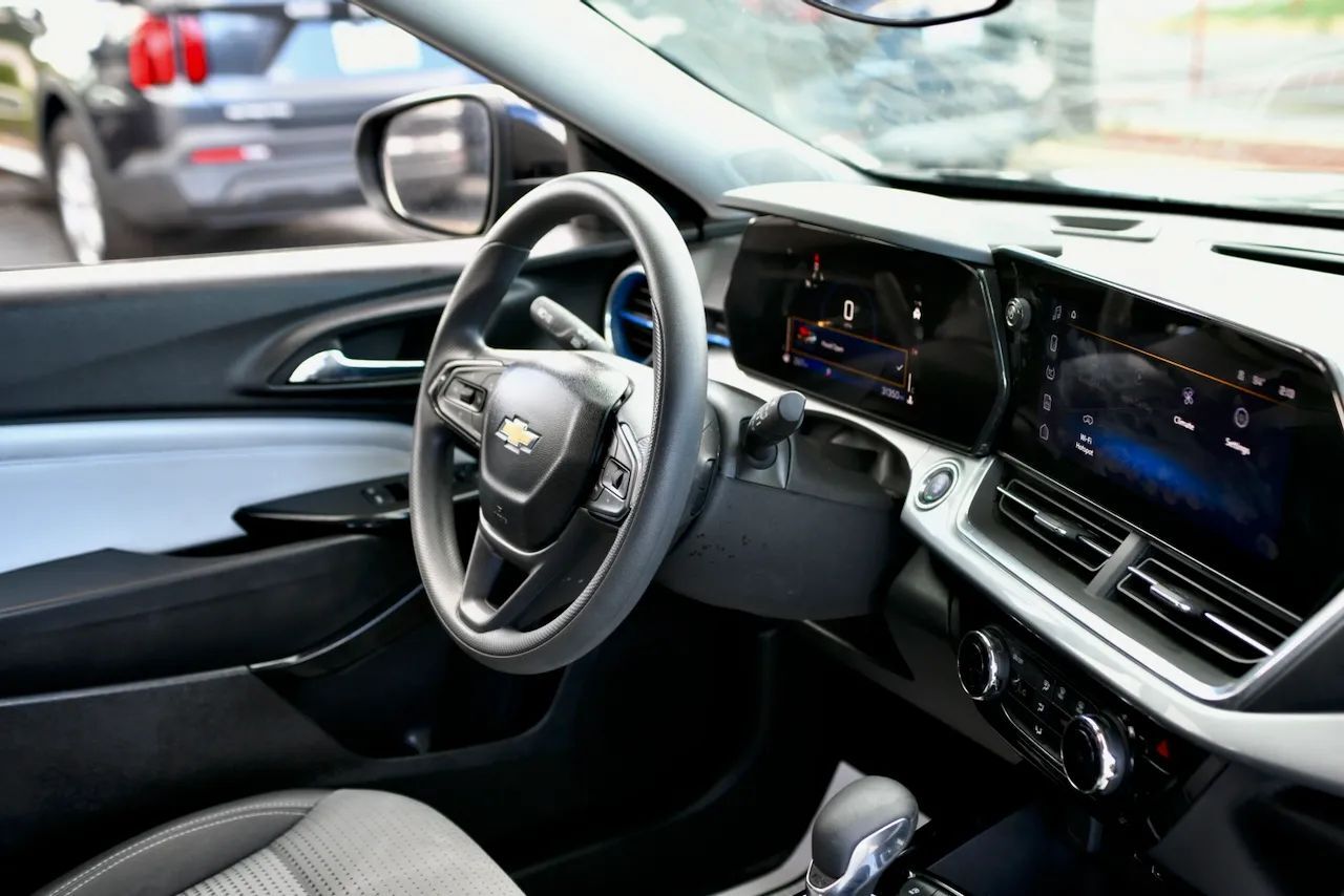 2024 Chevrolet Trax LT Sport Utility 4D Doral FL