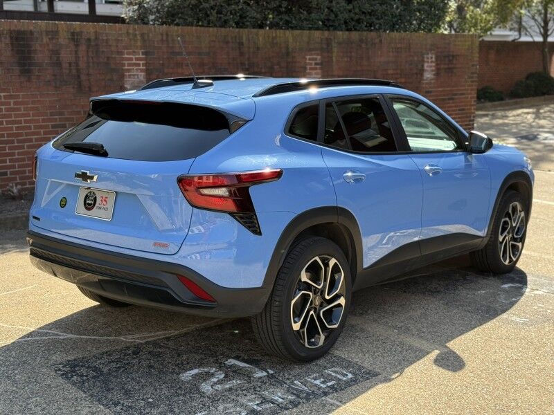 2024 Chevrolet Trax photo 4