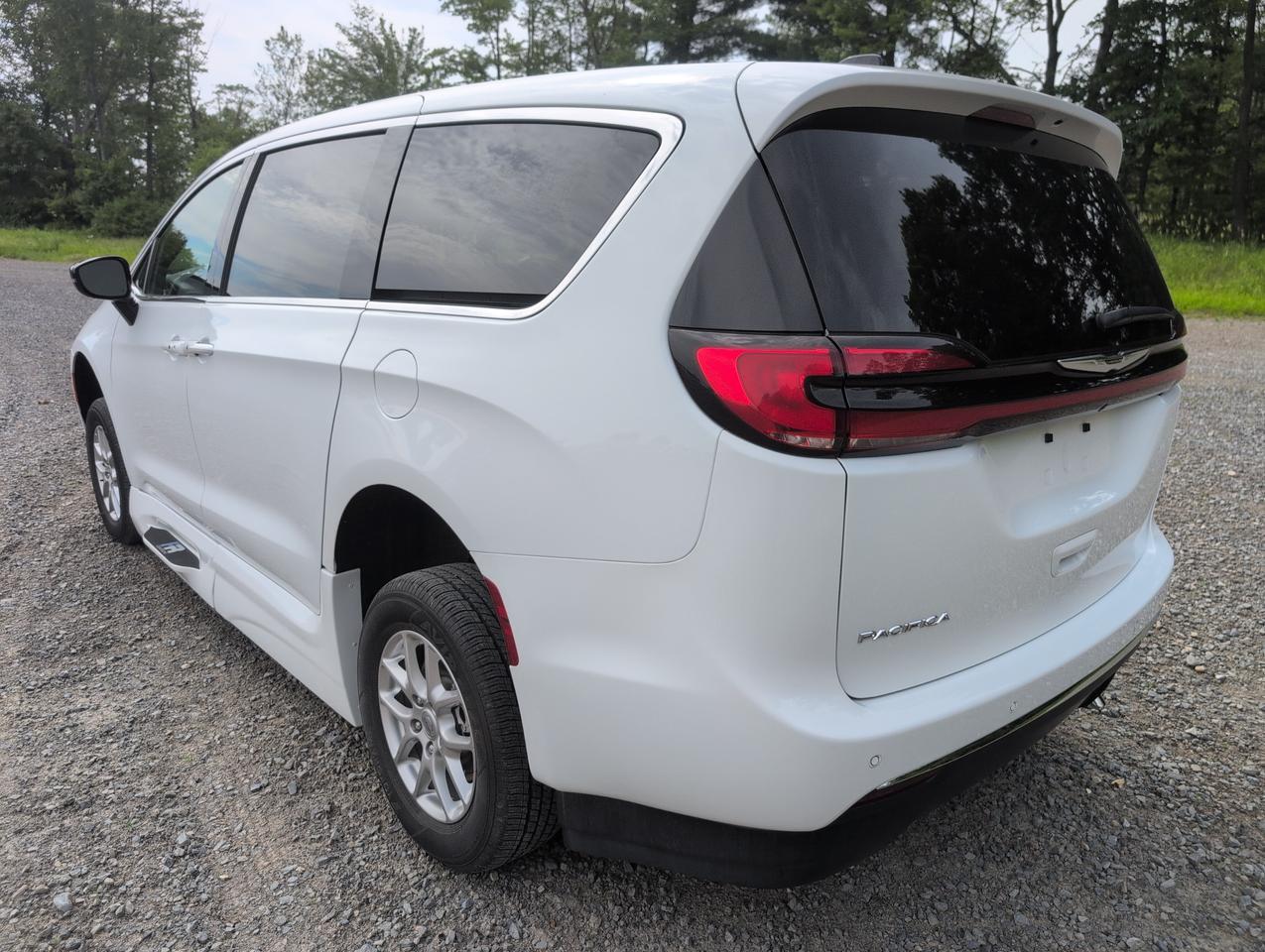 2024 Chrysler FR CONVERSIONS Touring Johnstown NY