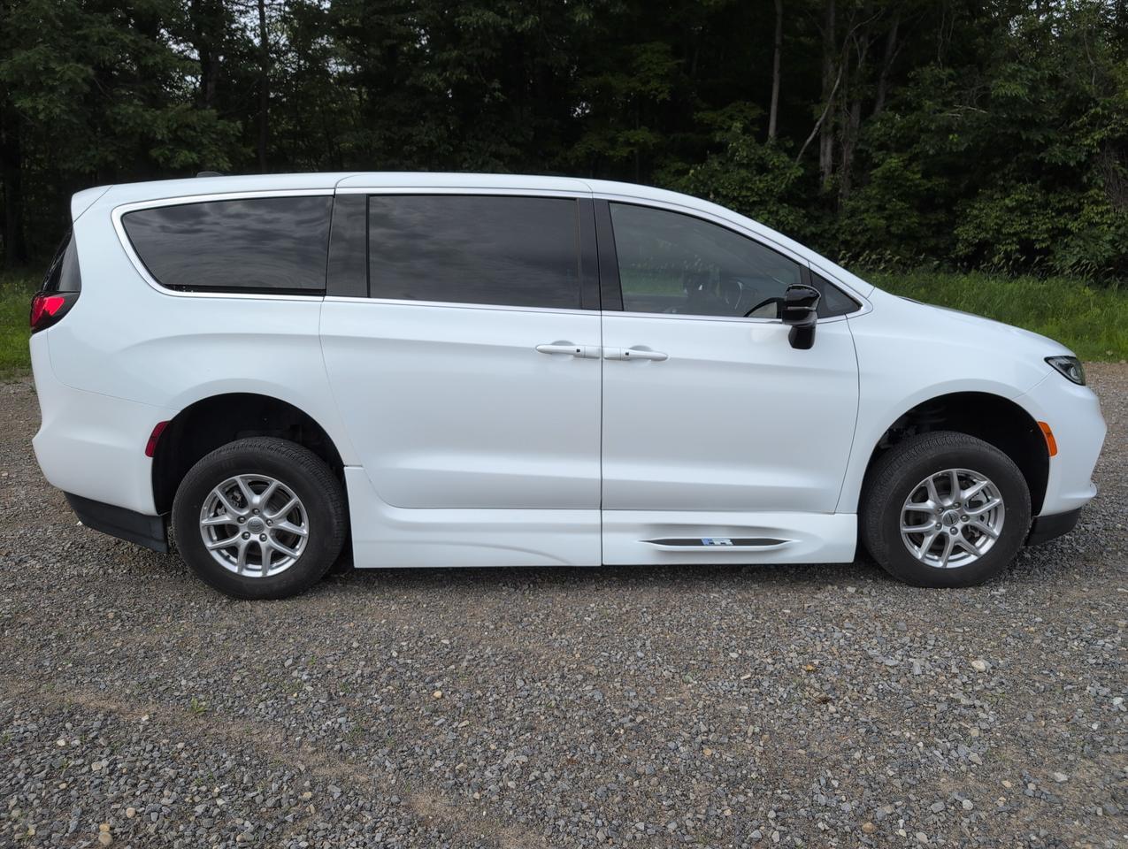 2024 Chrysler FR CONVERSIONS Touring