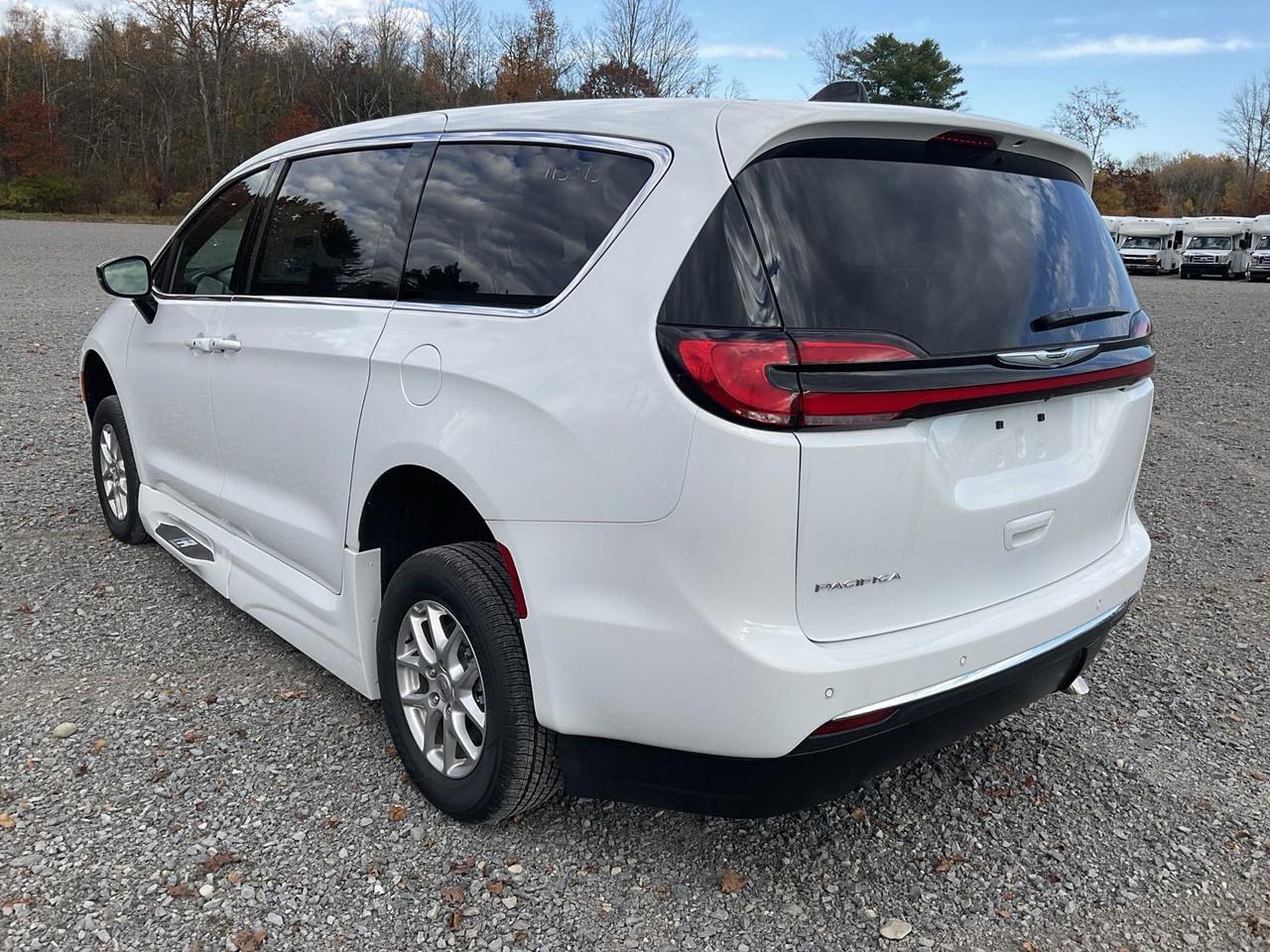 2024 Chrysler FR CONVERSIONS Touring Johnstown NY