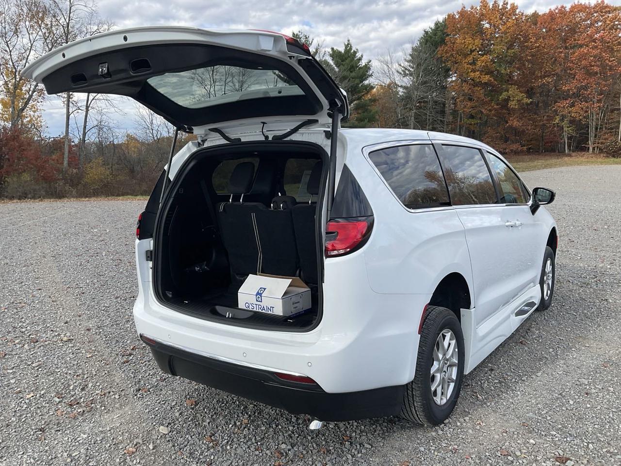 2024 Chrysler FR CONVERSIONS Touring Johnstown NY