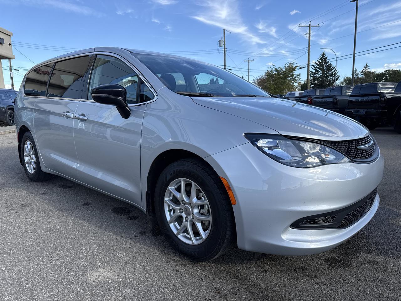 2024 Chrysler Grand Caravan SXT 3WD Minivan | V6 Pentastar | Power Sliding Doors | Liftgate | Stow n Go | NAV | Remote Start Redwater AB