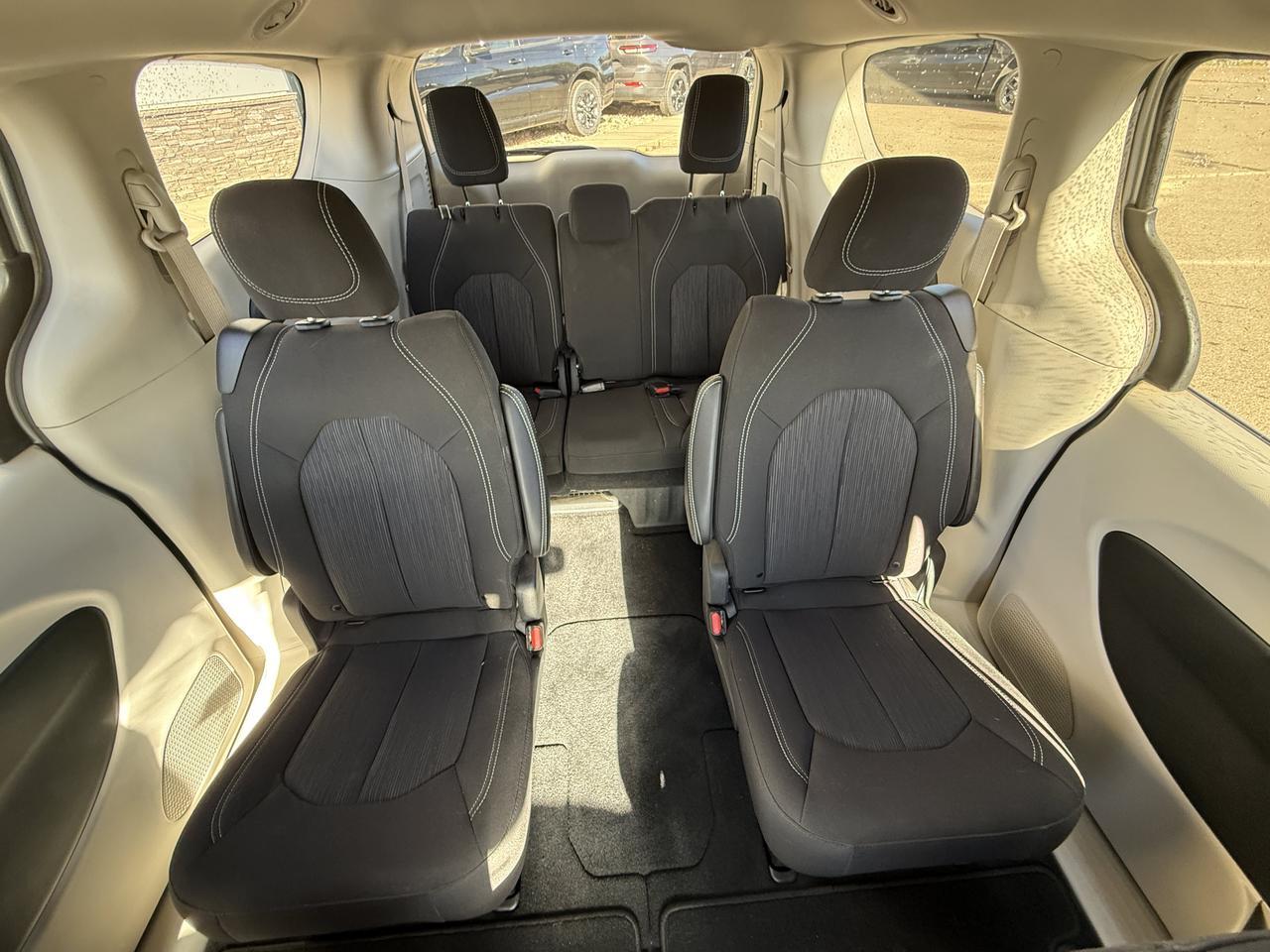 2024 Chrysler Grand Caravan SXT FWD Minivan | V6 Pentastar | Power Sliding Doors | Liftgate | Stow n Go | NAV | Remote Start Redwater AB