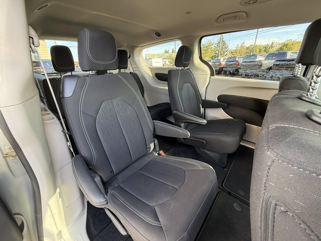 2024 Chrysler Grand Caravan SXT FWD Minivan | V6 Pentastar | Power Sliding Doors | Liftgate | Stow n Go | NAV | Remote Start Redwater AB