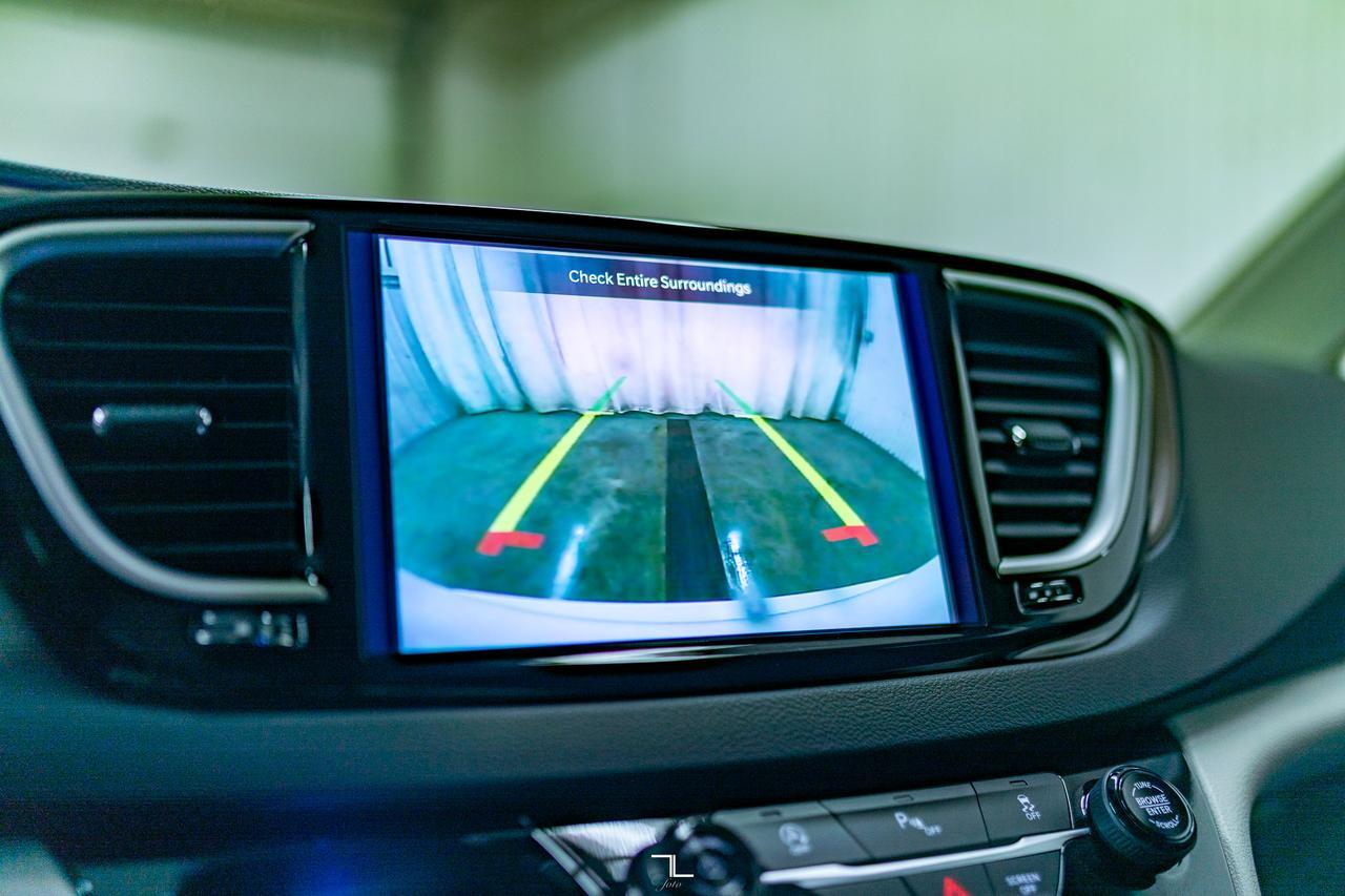 2024 Chrysler Grand Caravan SXT Nav BCam Red Deer AB