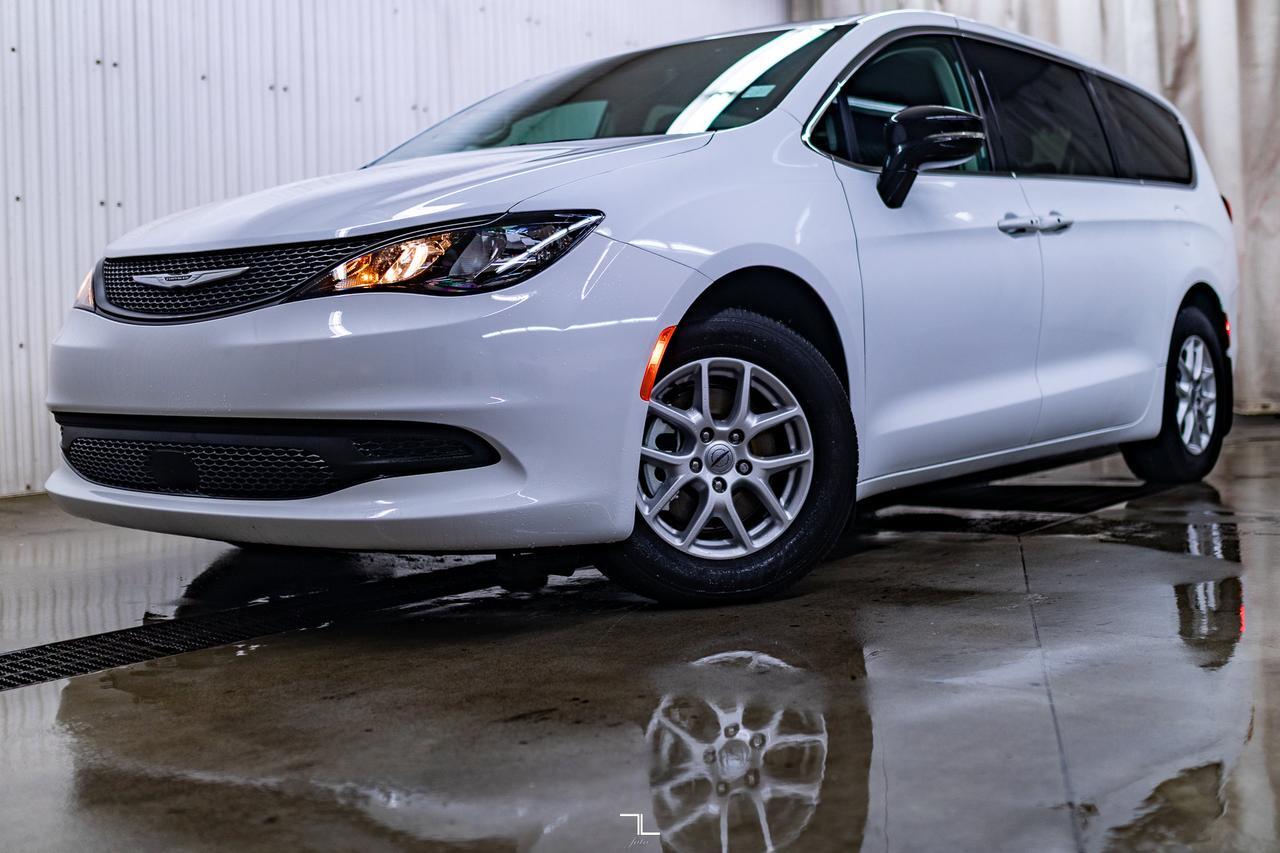 2024 Chrysler Grand Caravan SXT Nav BCam Red Deer AB