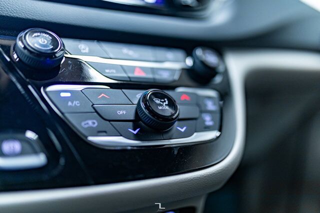 2024 Chrysler Grand Caravan SXT Nav BCam Red Deer AB