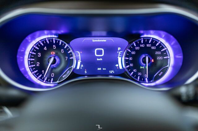 2024 Chrysler Grand Caravan SXT Nav BCam Red Deer AB