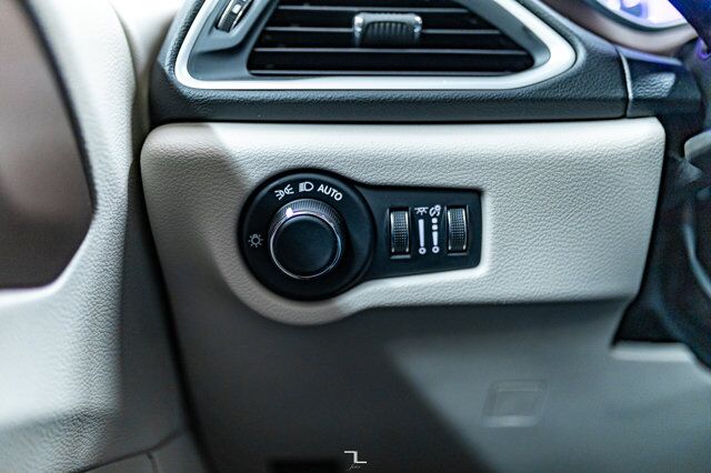 2024 Chrysler Grand Caravan SXT Nav BCam Red Deer AB