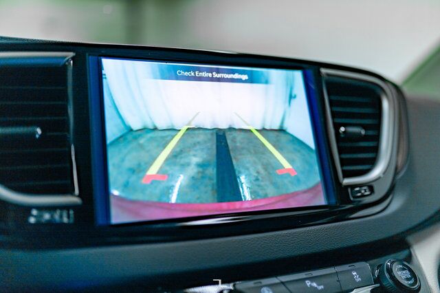 2024 Chrysler Grand Caravan SXT Nav BCam Red Deer AB