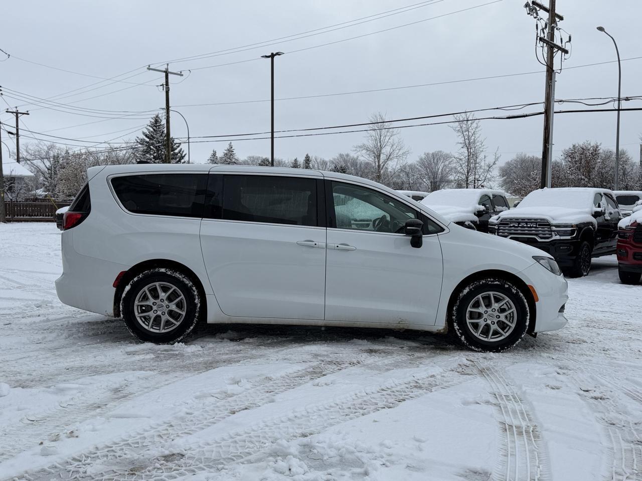 2024 Chrysler Grand Caravan SXT Redwater AB