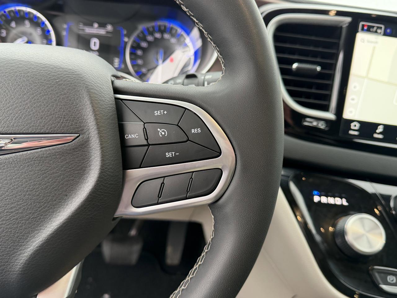 2024 Chrysler Grand Caravan SXT Redwater AB