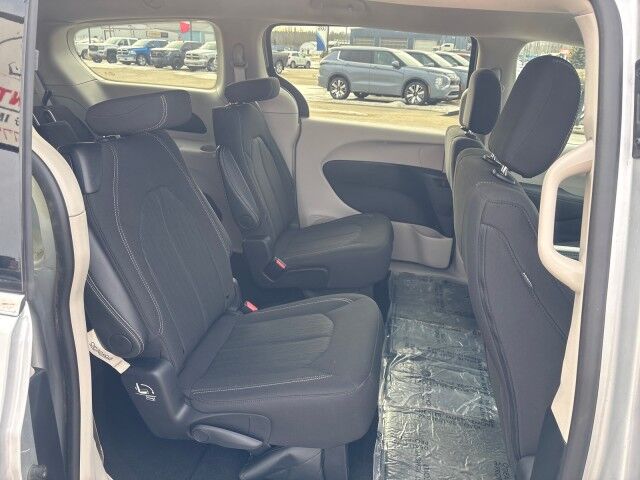 2024 Chrysler Grand Caravan SXT Whitecourt AB