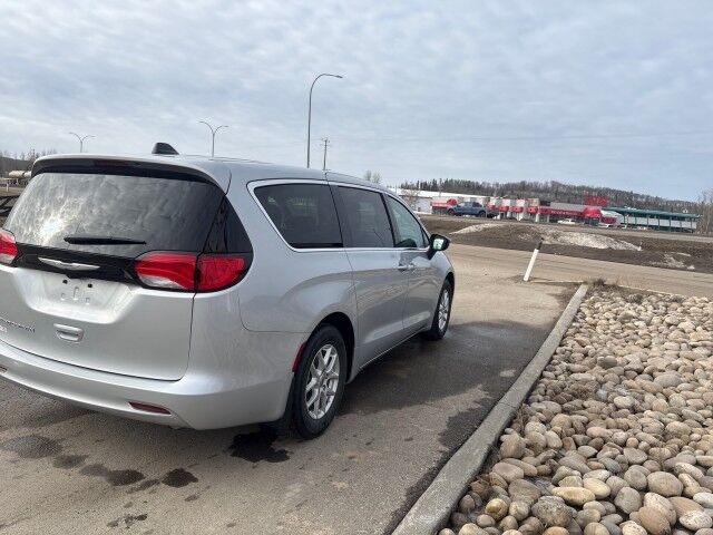 2024 Chrysler Grand Caravan SXT Whitecourt AB