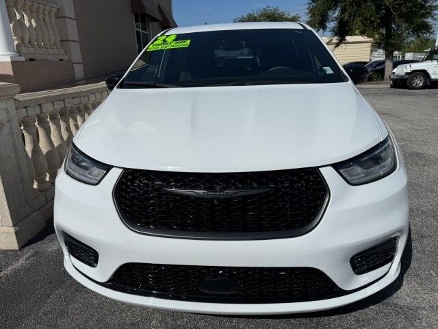 2024 Chrysler Pacifica Hybrid Hybrid S Appearance