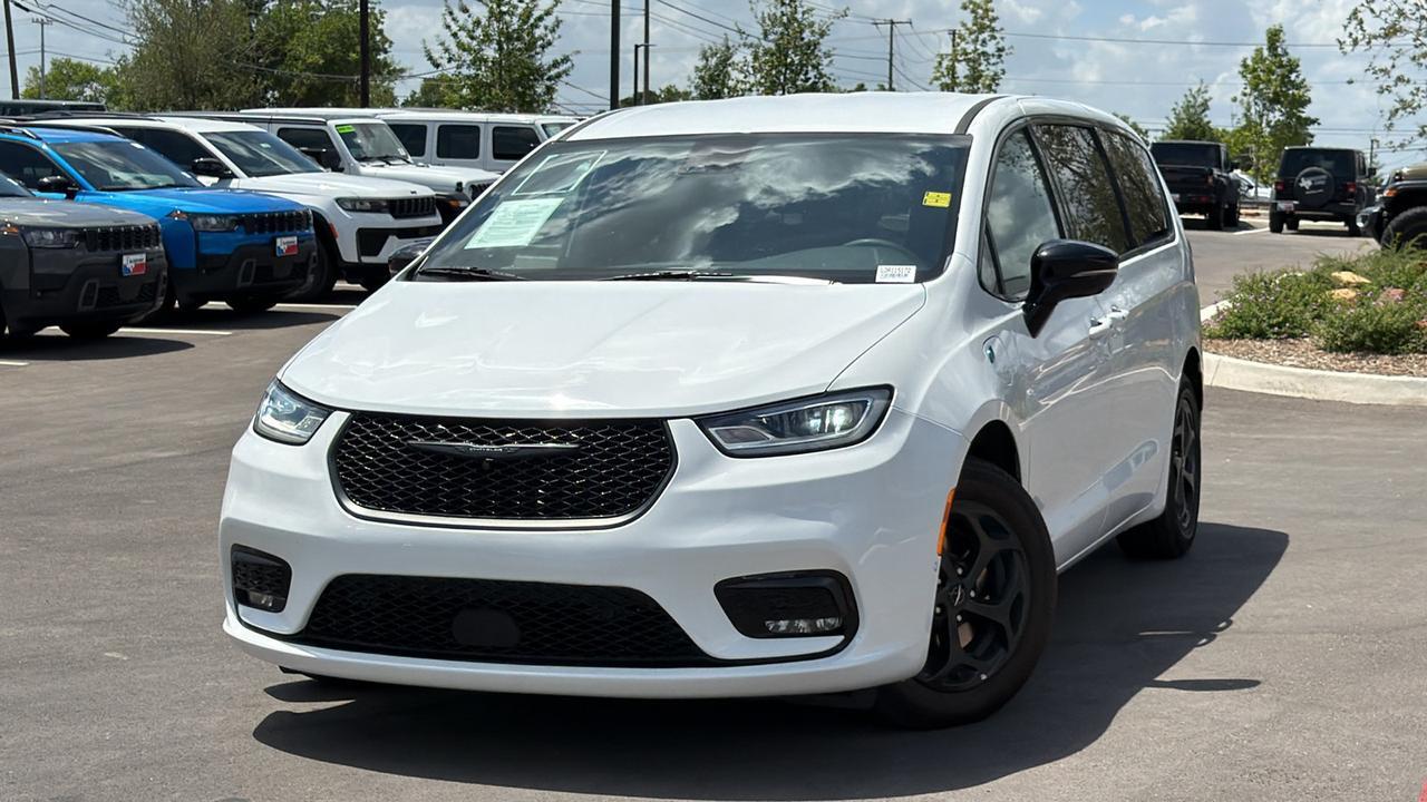 2024 Chrysler Pacifica
