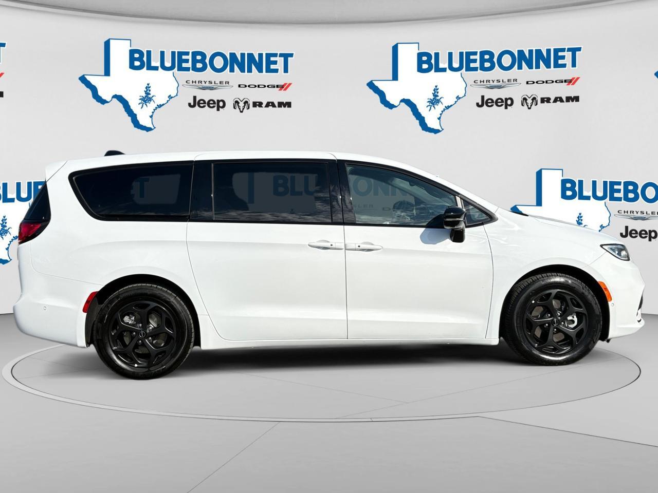 2024 Chrysler Pacifica Hybrid S Appearance Pkg New Braunfels TX
