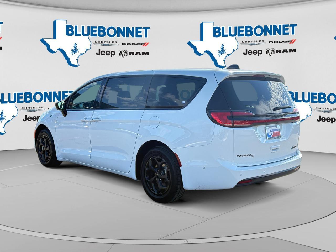 2024 Chrysler Pacifica Hybrid S Appearance Pkg New Braunfels TX