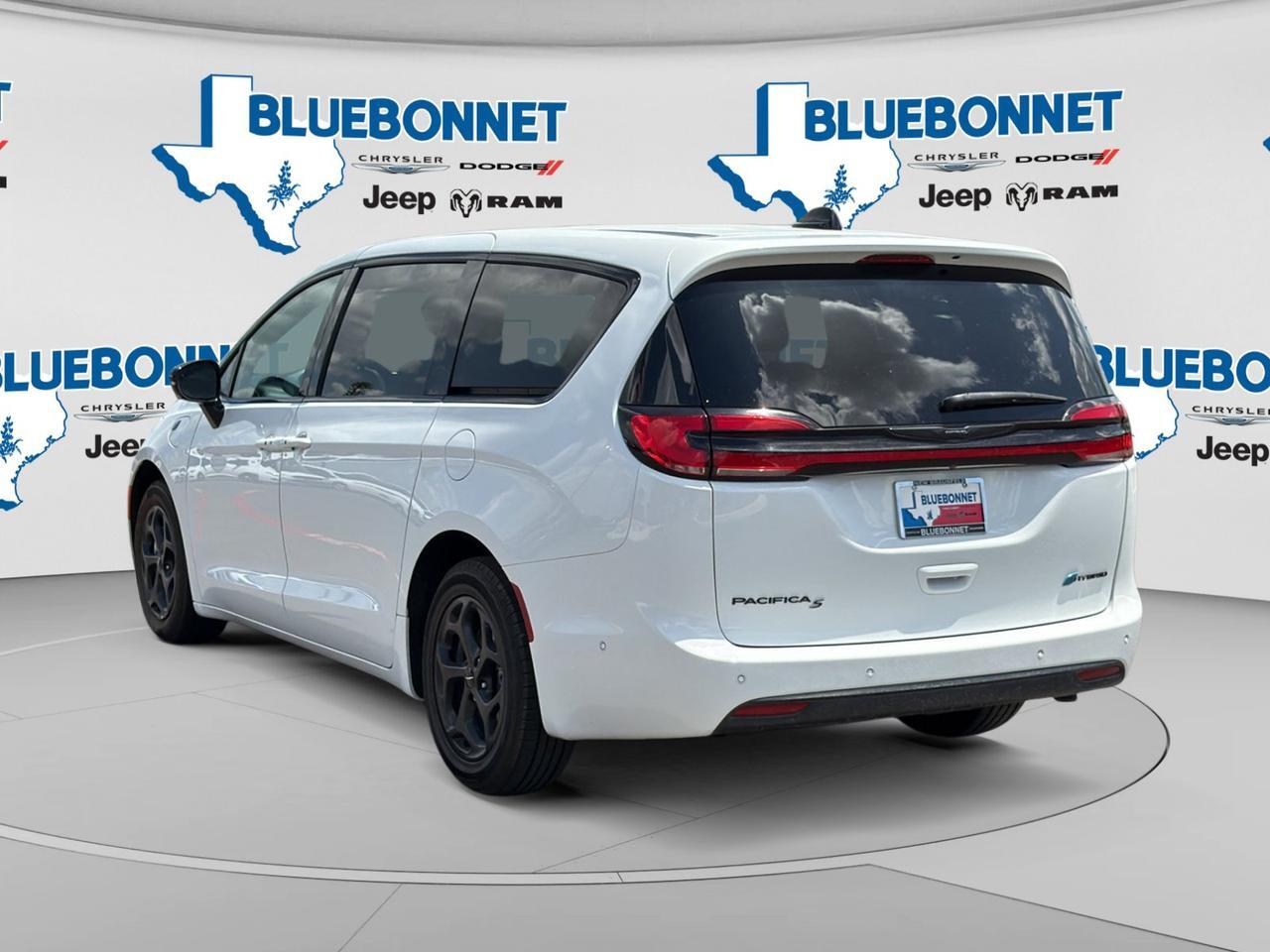 2024 Chrysler Pacifica Hybrid S Appearance Pkg New Braunfels TX