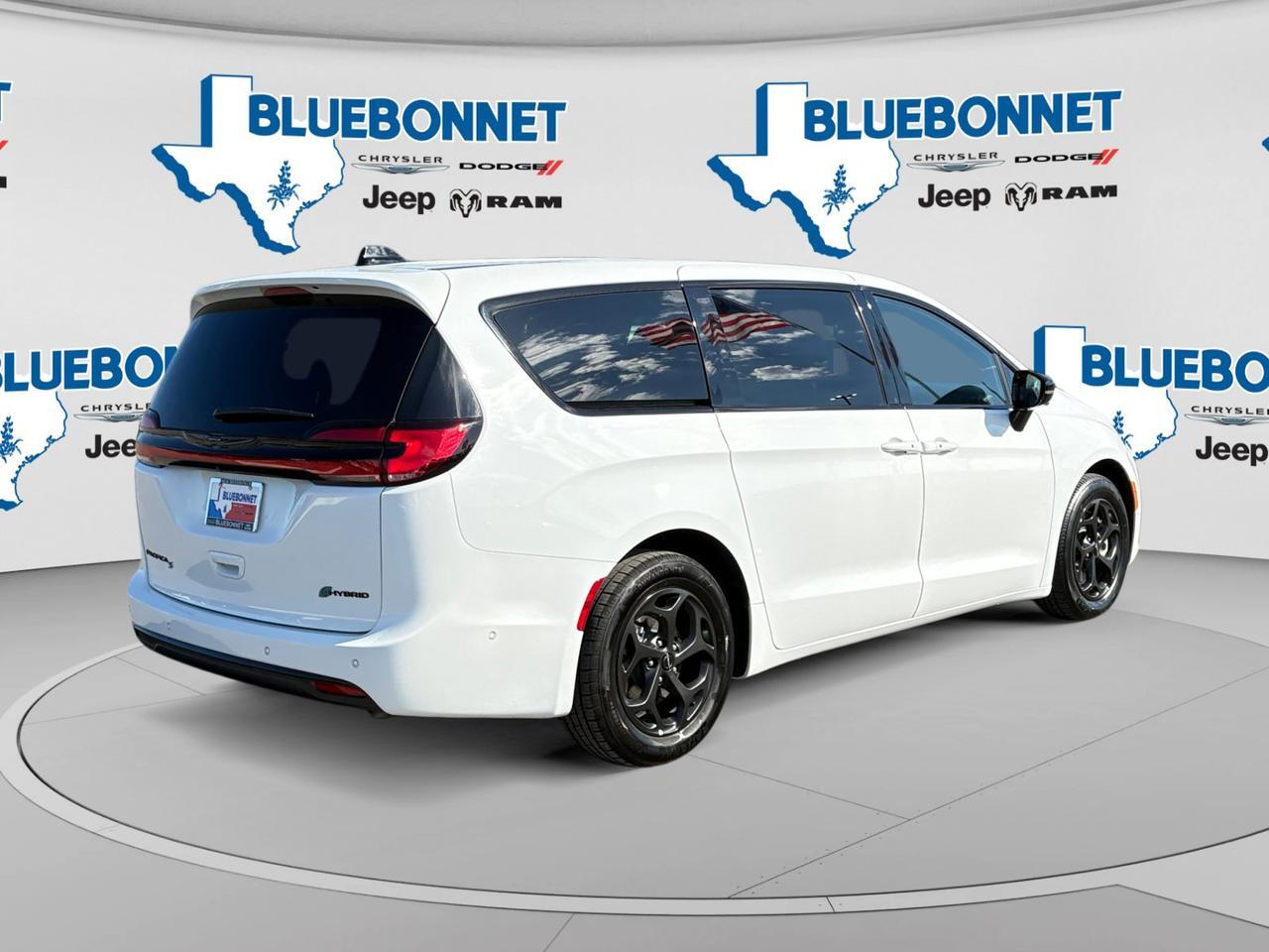 2024 Chrysler Pacifica Hybrid S Appearance Pkg New Braunfels TX