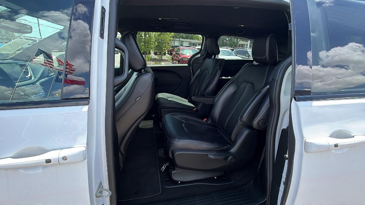 2024 Chrysler Pacifica Hybrid S Appearance Pkg New Braunfels TX