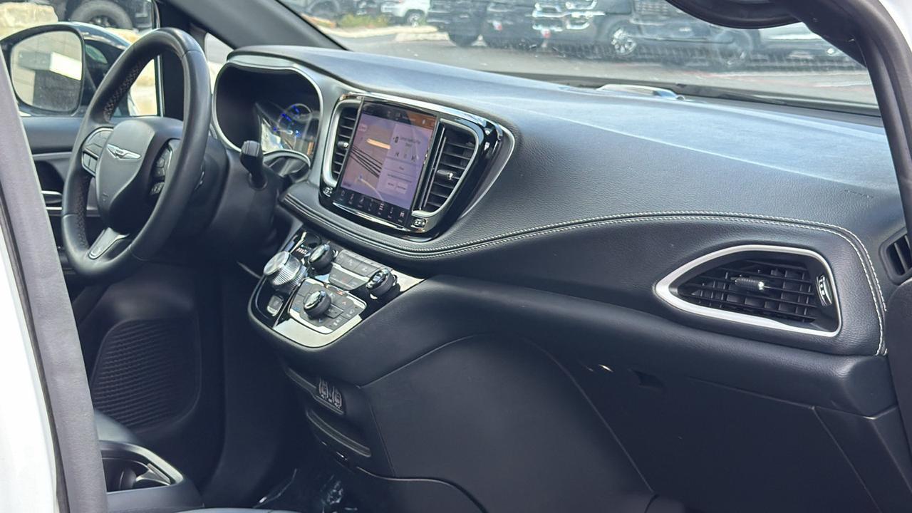 2024 Chrysler Pacifica Hybrid S Appearance Pkg New Braunfels TX