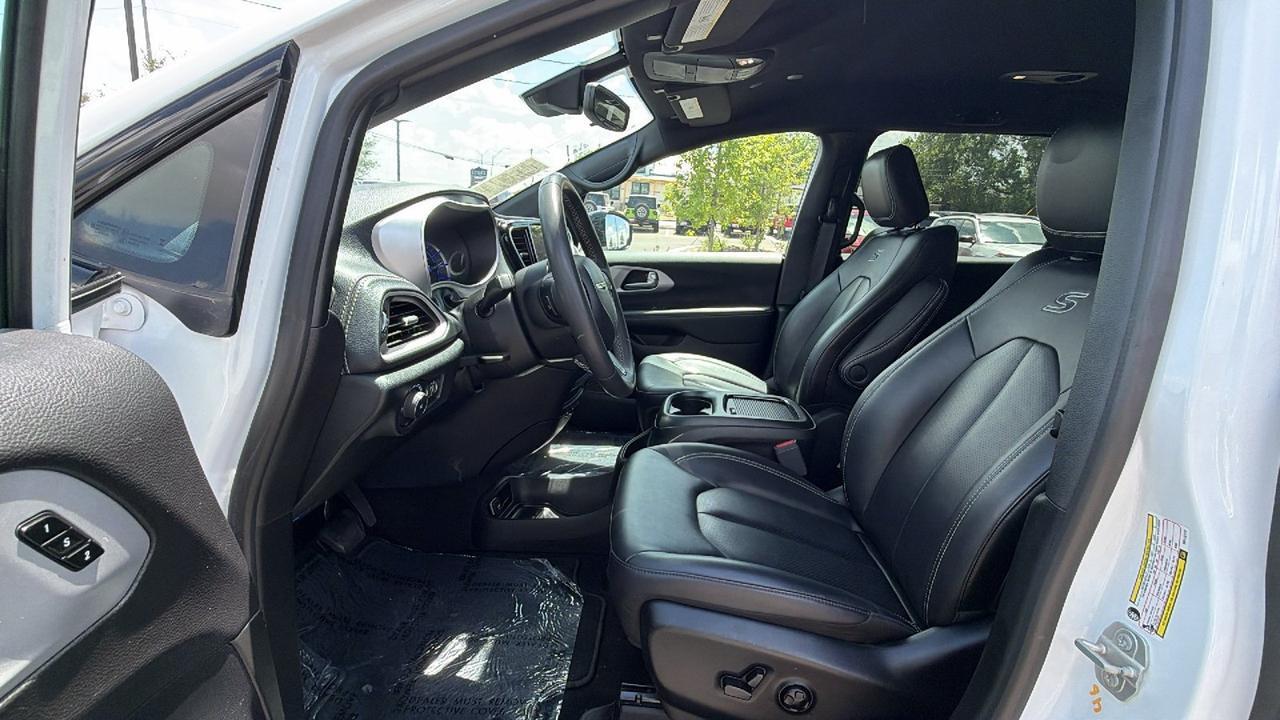 2024 Chrysler Pacifica Hybrid S Appearance Pkg New Braunfels TX