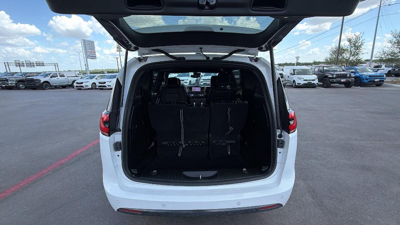2024 Chrysler Pacifica Hybrid S Appearance Pkg New Braunfels TX