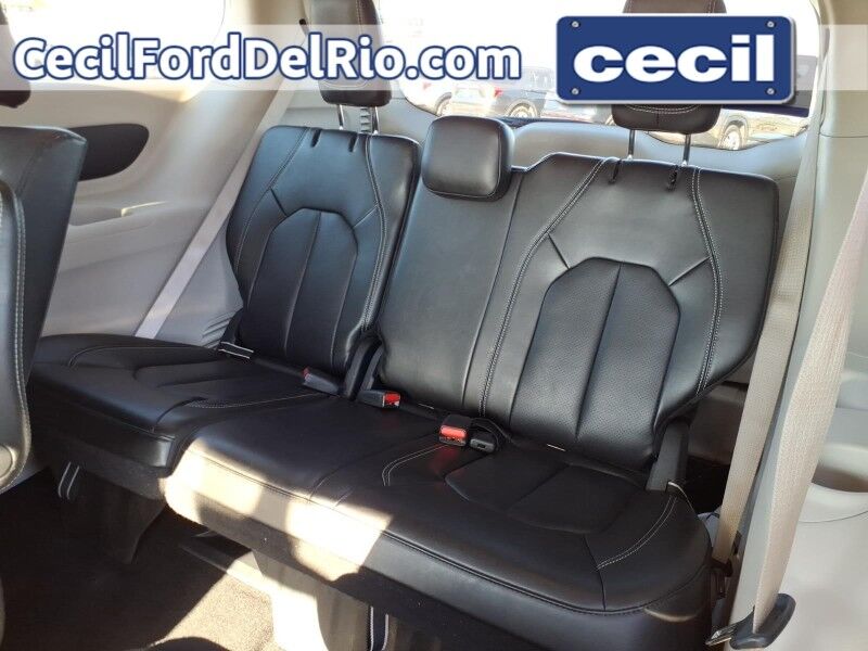 2024 Chrysler Pacifica Hybrid Select Del Rio TX