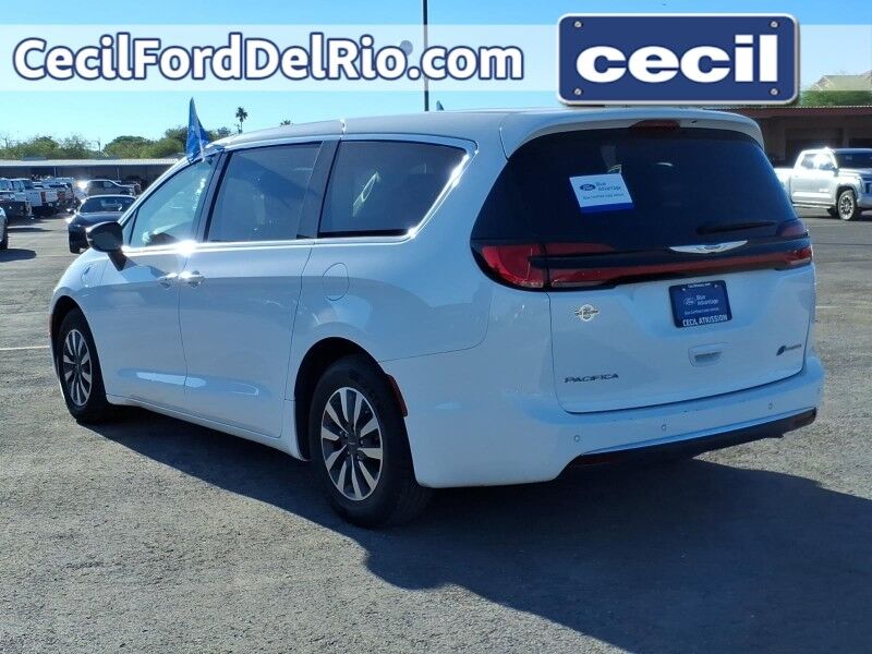 2024 Chrysler Pacifica Hybrid Select Del Rio TX