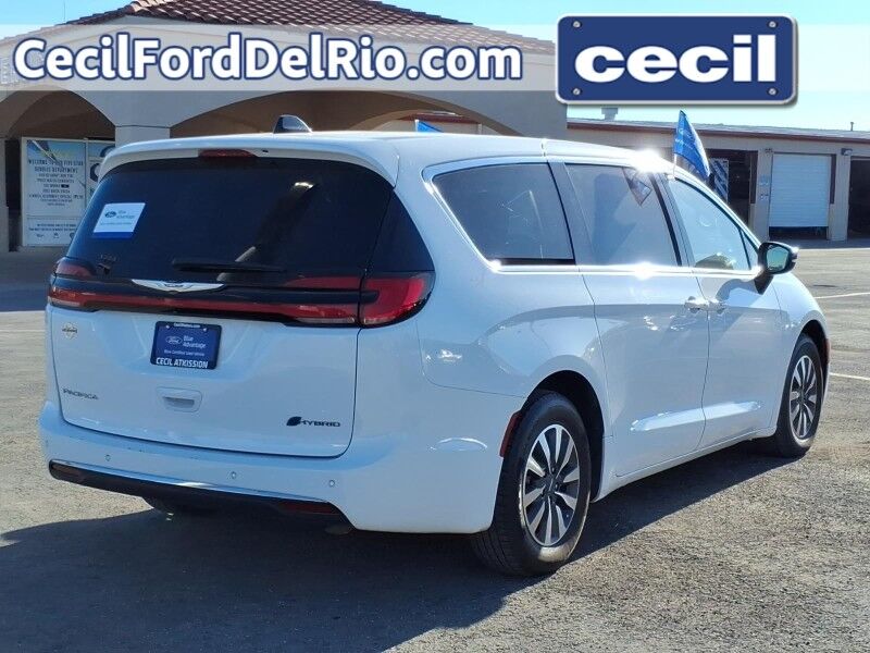 2024 Chrysler Pacifica Hybrid Select Del Rio TX
