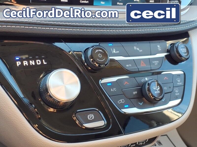 2024 Chrysler Pacifica Hybrid Select Del Rio TX