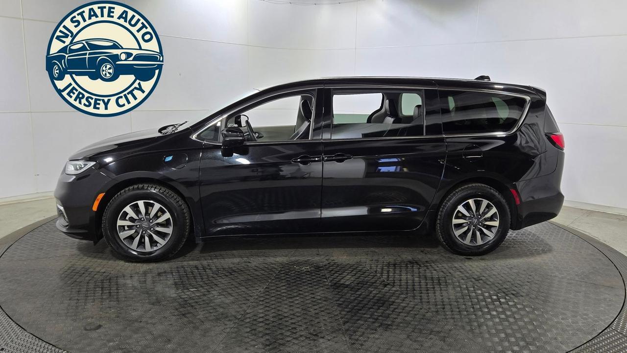 2024 Chrysler Pacifica Hybrid Select Jersey City NJ