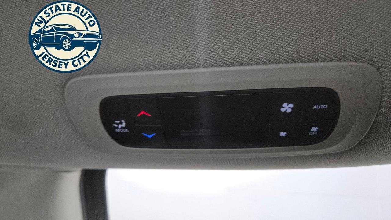 2024 Chrysler Pacifica Hybrid Select Jersey City NJ