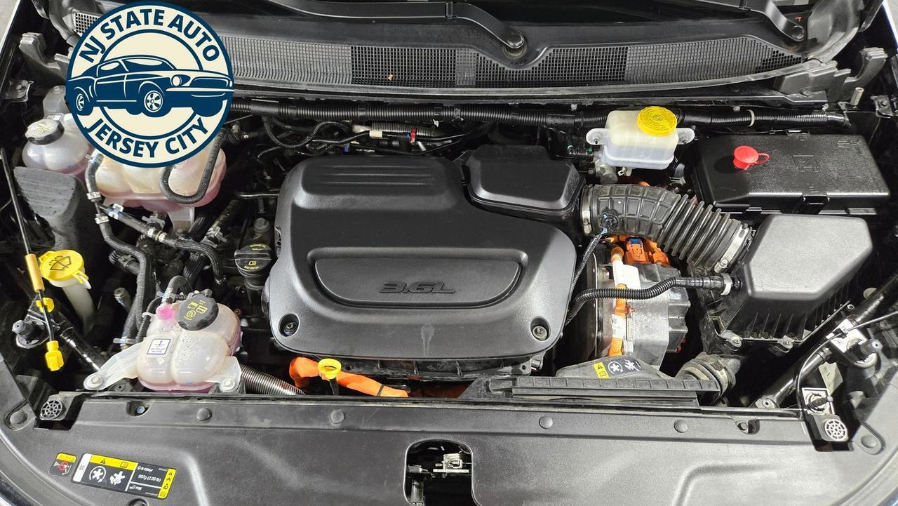 2024 Chrysler Pacifica Hybrid Select Jersey City NJ
